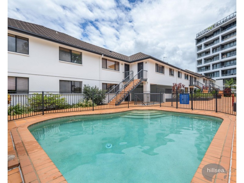 6/8 Tonga Place, Parkwood QLD 4214