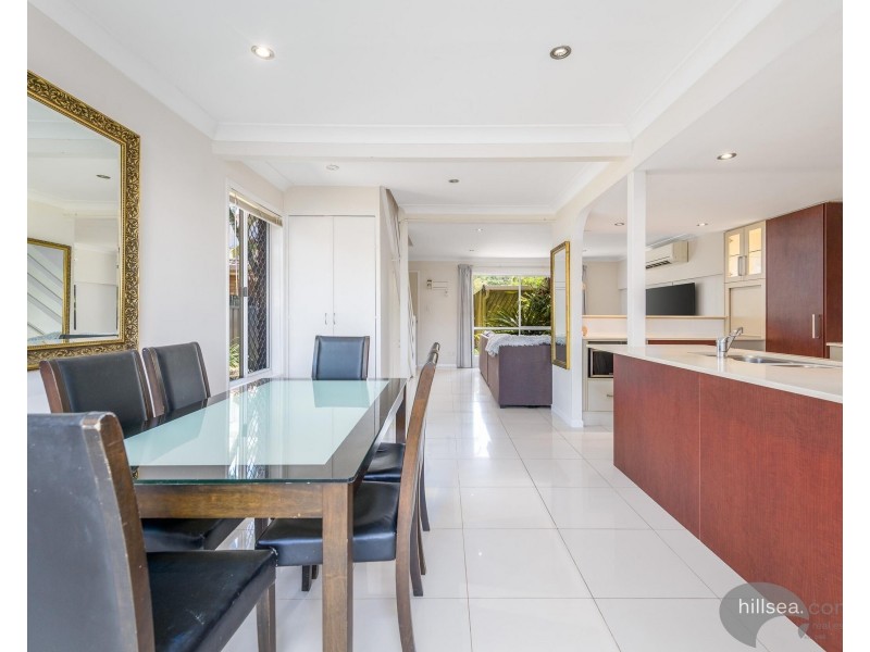 32/81 Olsen Avenue, Labrador QLD 4215