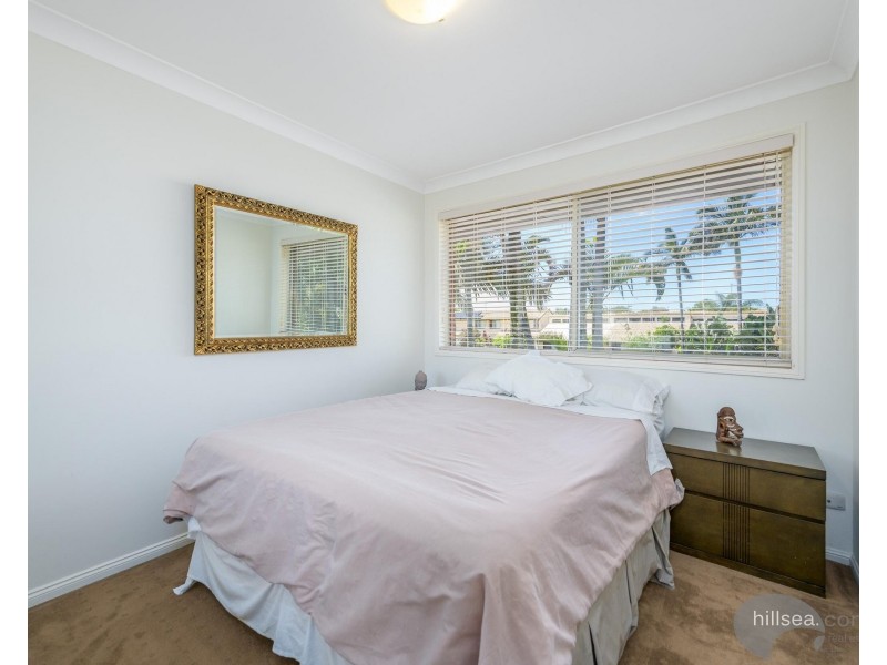32/81 Olsen Avenue, Labrador QLD 4215