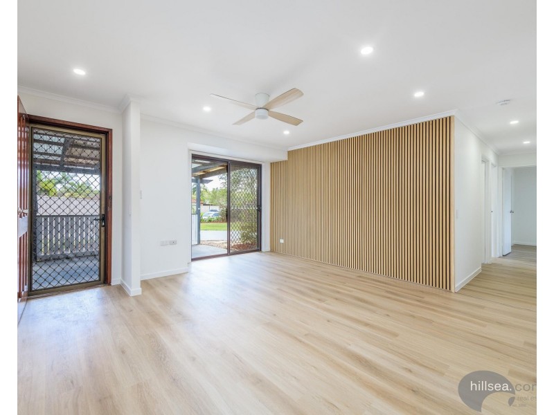2/18 Elm Court, Labrador QLD 4215