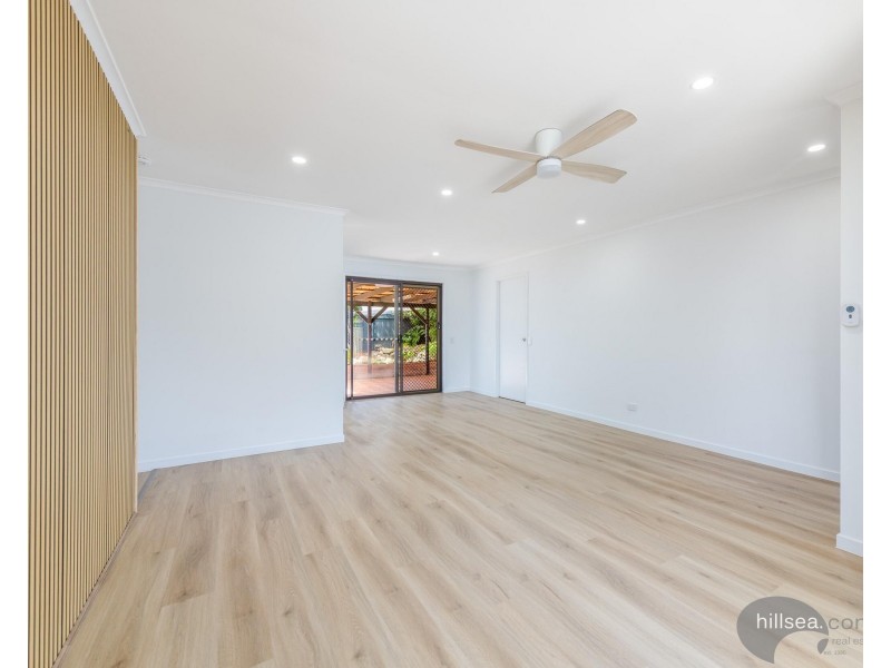 2/18 Elm Court, Labrador QLD 4215