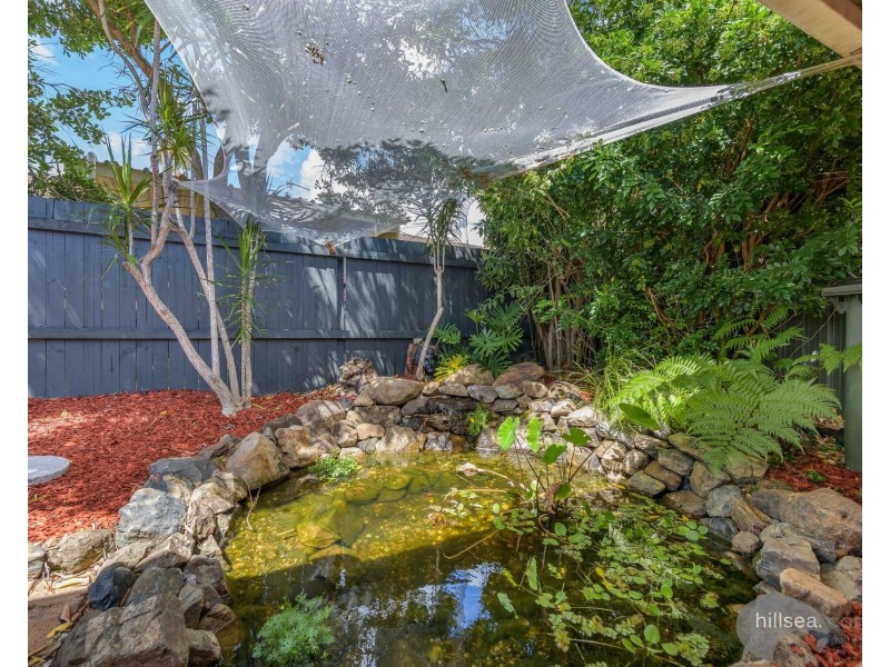 2/18 Elm Court, Labrador QLD 4215