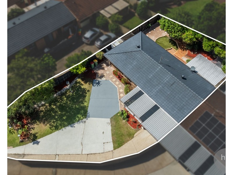 2/18 Elm Court, Labrador QLD 4215