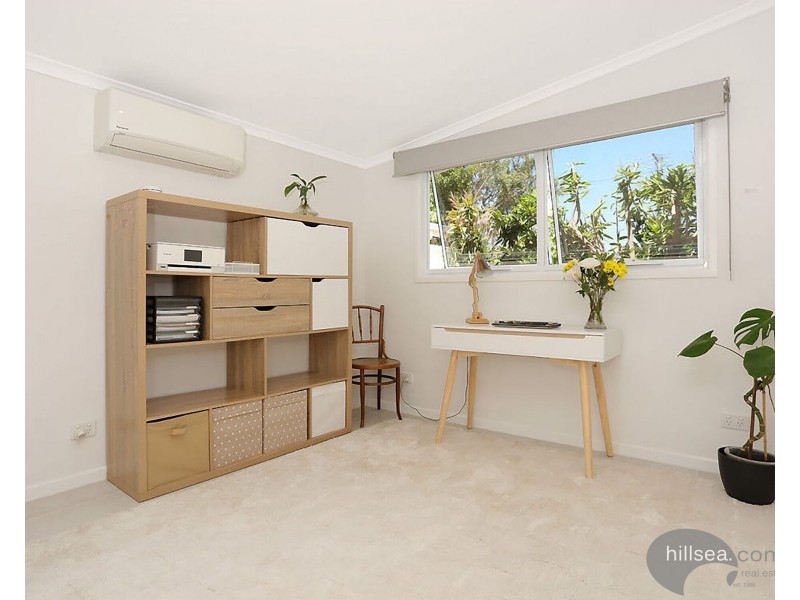 48 Deagon Drive, Runaway Bay QLD 4216