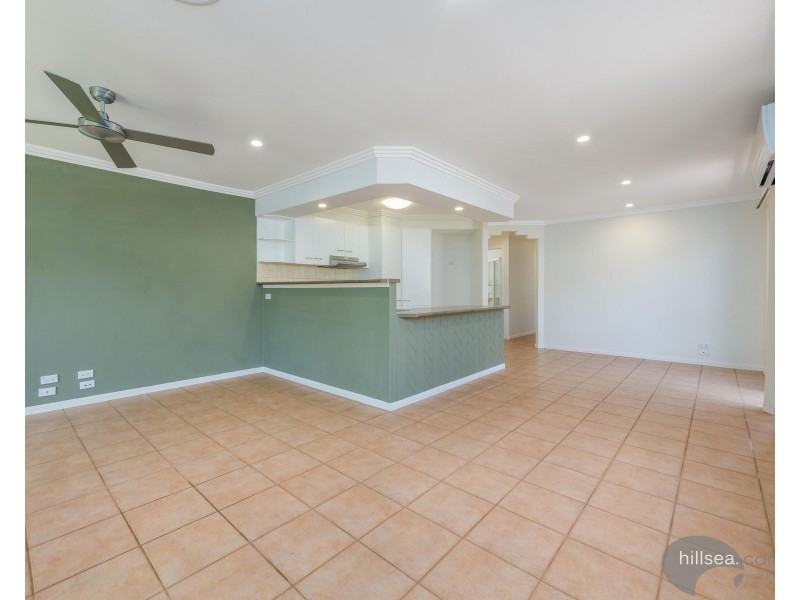 2/45 Brown Street, Labrador QLD 4215