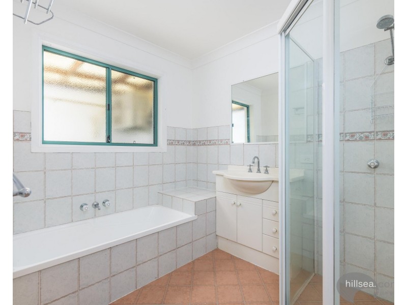 2/45 Brown Street, Labrador QLD 4215