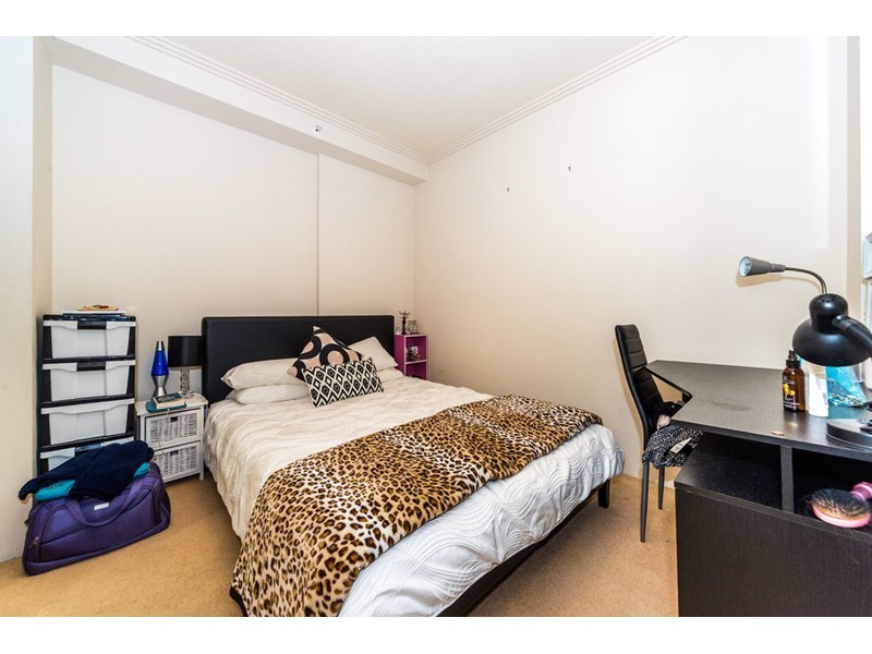 206/182-192 Marine Parade, Labrador QLD 4215