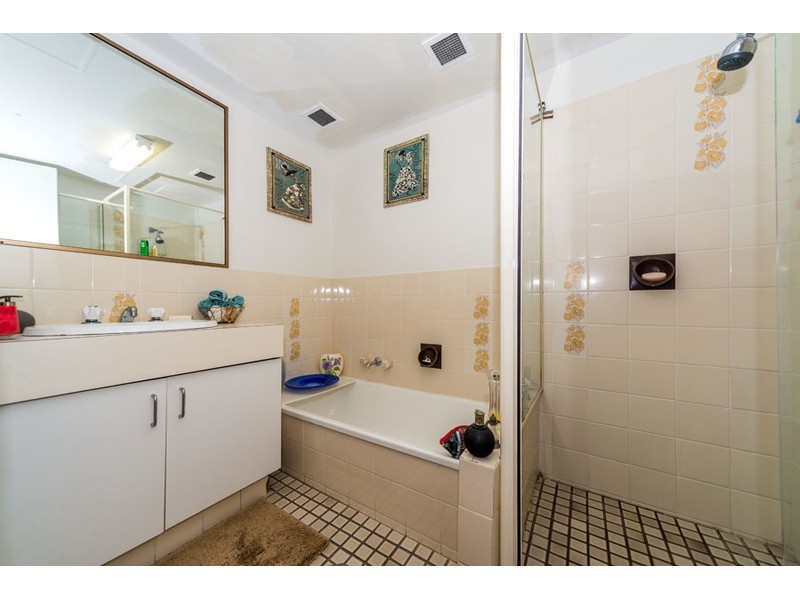 7/20 Whiting Street, Labrador QLD 4215