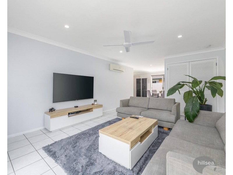 1/9 Riccarton Place, Labrador QLD 4215