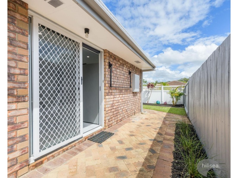 1/9 Riccarton Place, Labrador QLD 4215