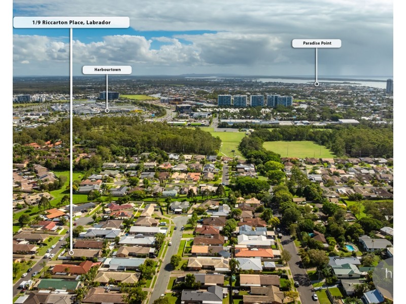 1/9 Riccarton Place, Labrador QLD 4215