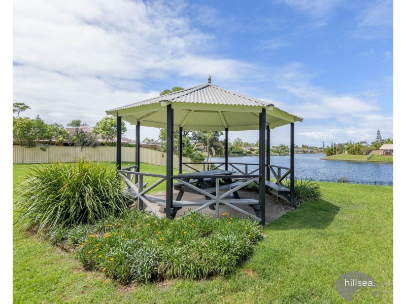 2/92 Kangaroo Avenue, Coombabah QLD 4216