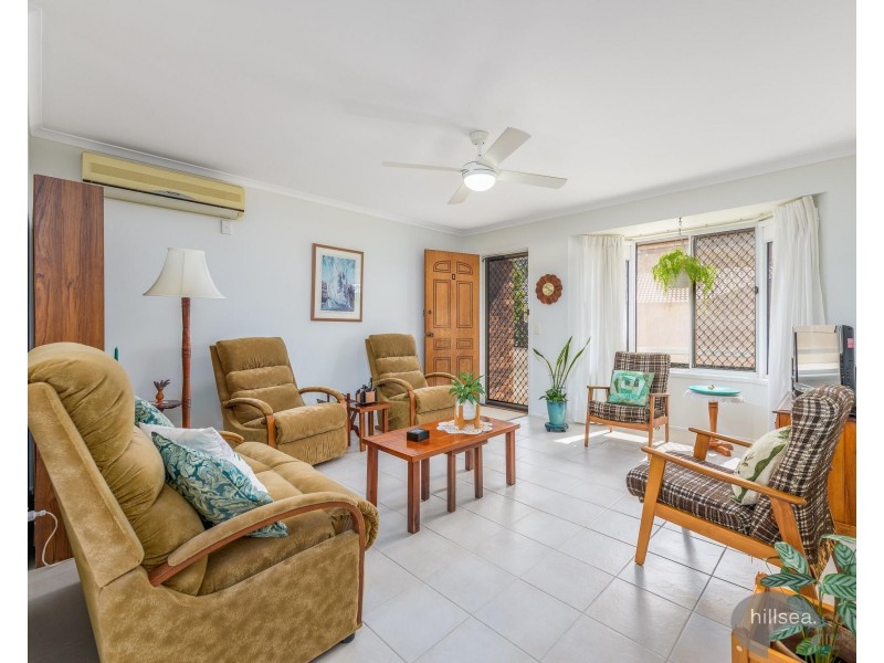 1/4 Webb Street, Labrador QLD 4215