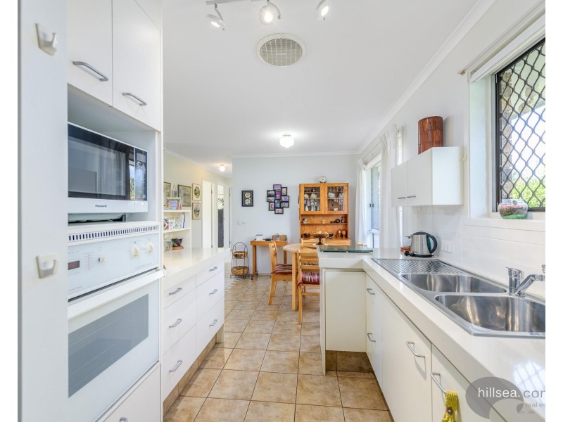 1/4 Webb Street, Labrador QLD 4215