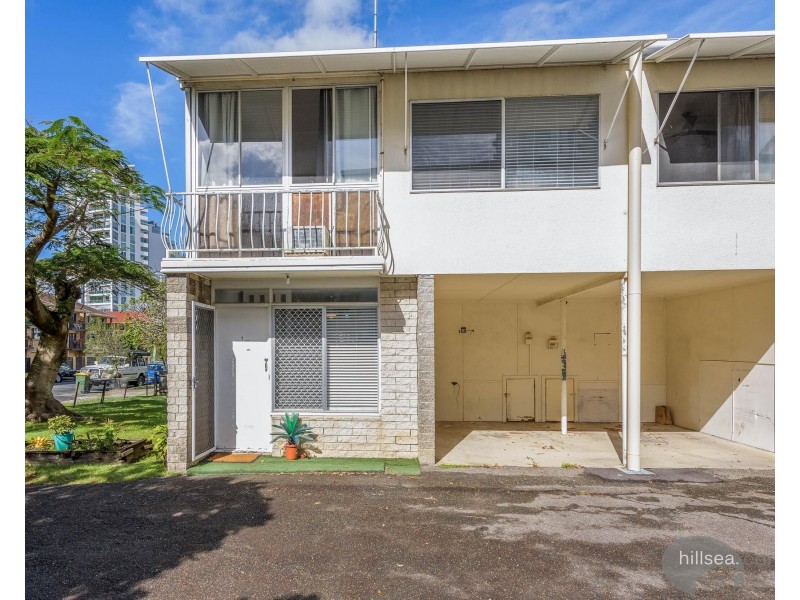 1/34 Labrador Street, Labrador QLD 4215