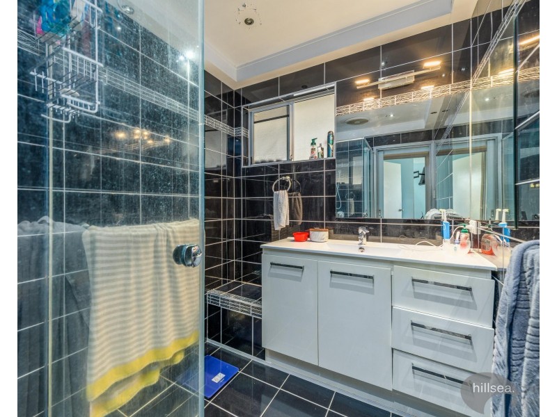 1/25 McMillan Street, Labrador QLD 4215