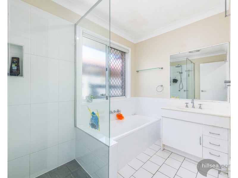 2/7 Clovelly Place, Labrador QLD 4215