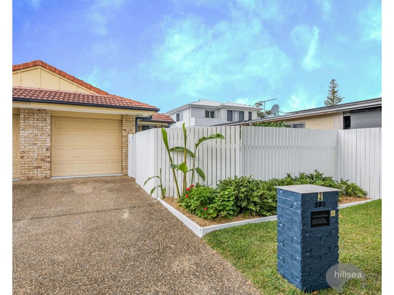 2/223 Turpin Road, Labrador QLD 4215