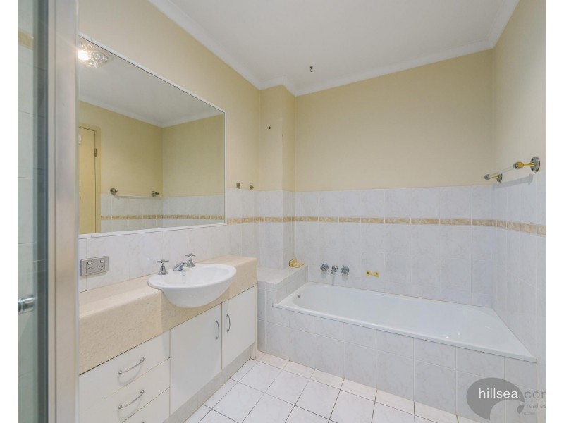 6/212 Central Street, Labrador QLD 4215