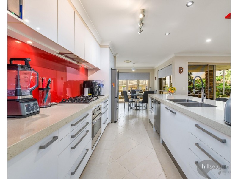 32 Papara Street, Pacific Pines QLD 4211
