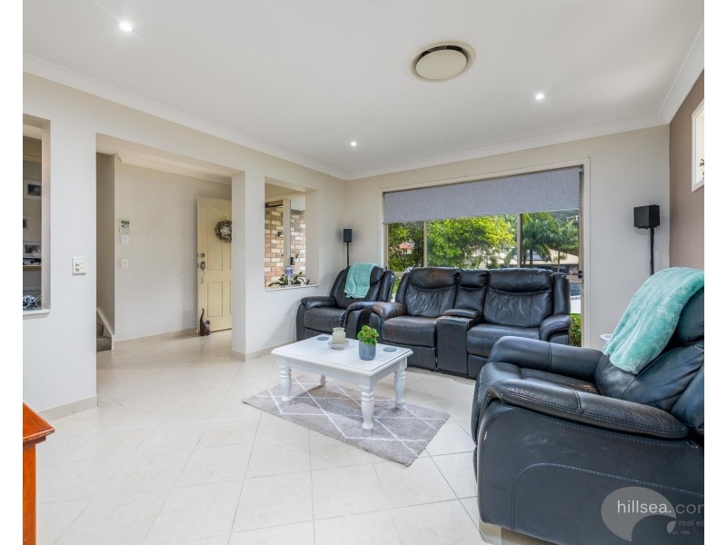 32 Papara Street, Pacific Pines QLD 4211