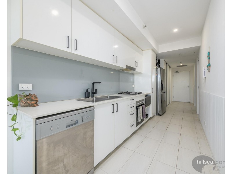 406/17 Bath Street, Labrador QLD 4215