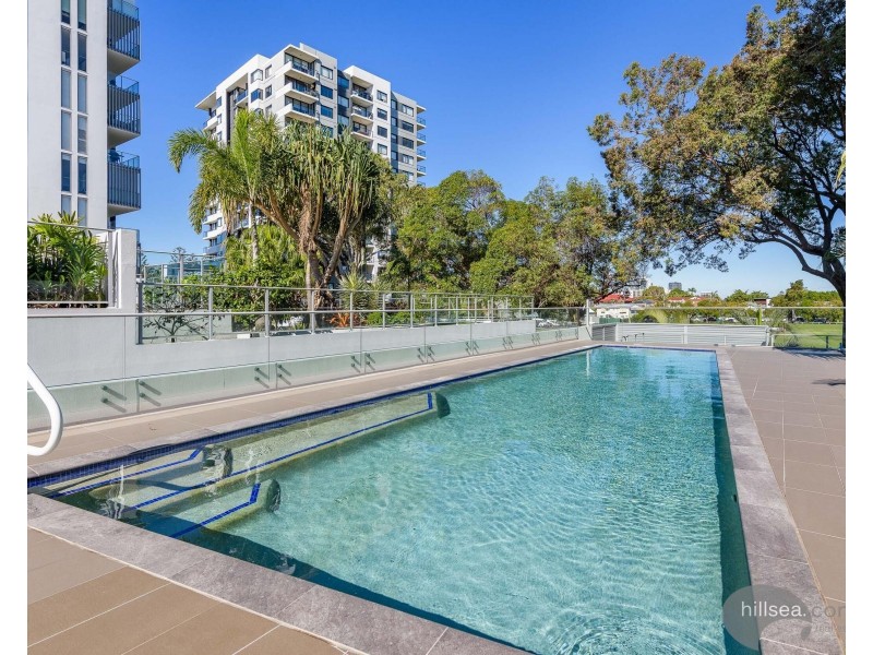 406/17 Bath Street, Labrador QLD 4215