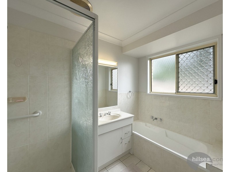 2/3 Cawthray Street, Biggera Waters QLD 4216