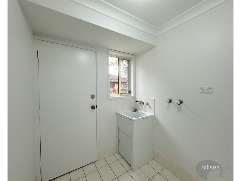 2/3 Cawthray Street, Biggera Waters QLD 4216