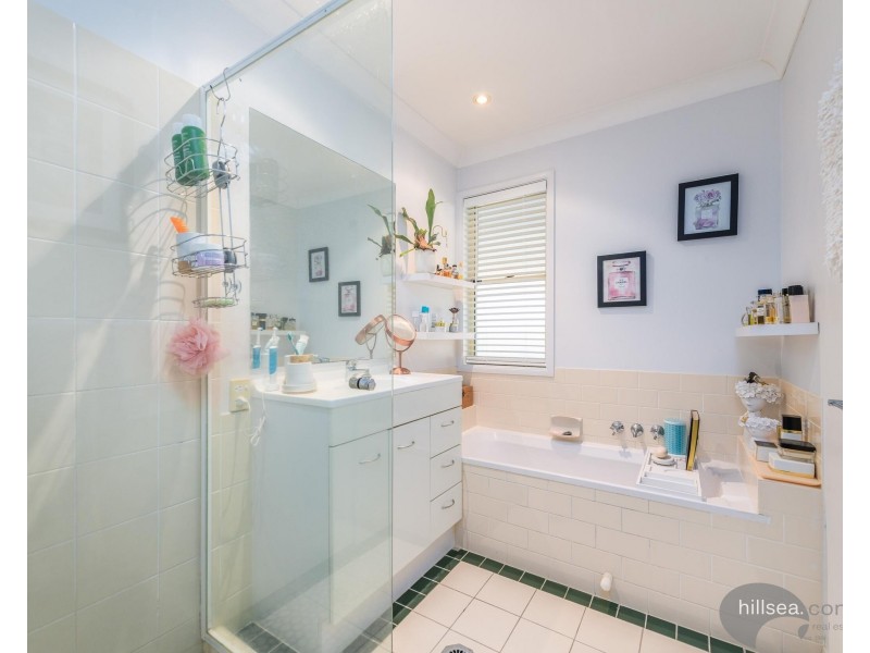 18/62-66 Brown Street, Labrador QLD 4215