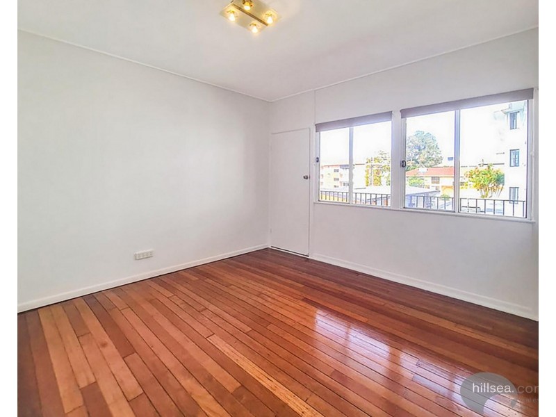 4/18 Oleander Avenue, Biggera Waters QLD 4216