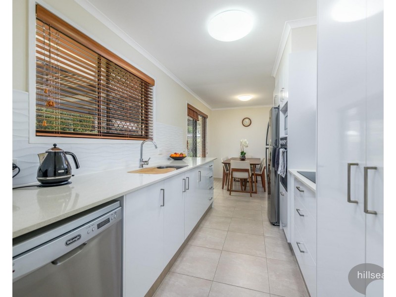 4 Gardiners Place, Southport QLD 4215