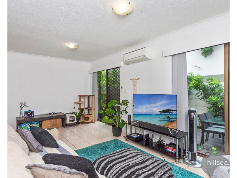 9/9 Proud Street, Labrador QLD 4215