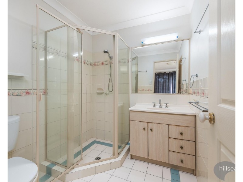 2/161 Whiting Street, Labrador QLD 4215