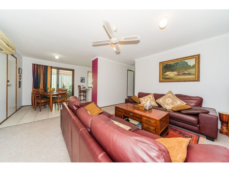 1/7 Ruth Anne Close, Labrador QLD 4215