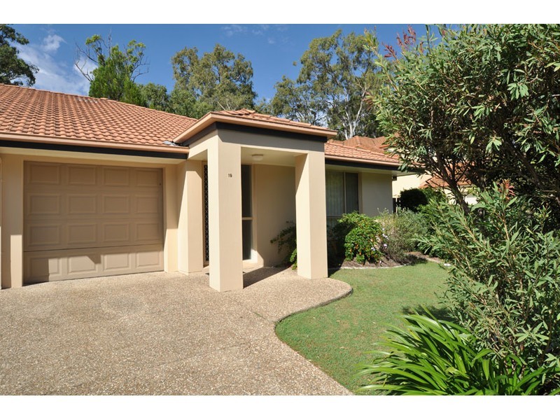 19/95 Arundel Drive, Arundel QLD 4214