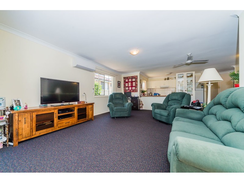 1/11 Tanias Place, Labrador QLD 4215