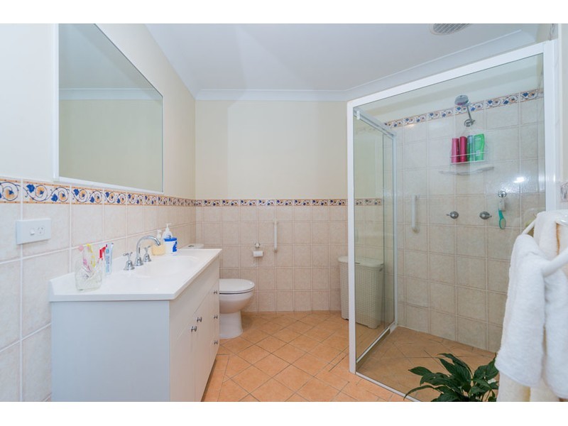 1/11 Tanias Place, Labrador QLD 4215