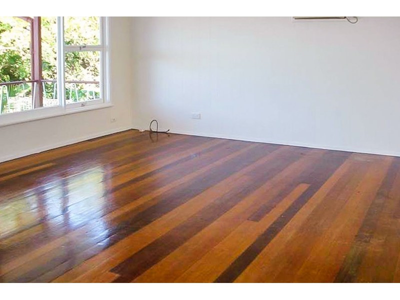 9 Horder Avenue, Labrador QLD 4215