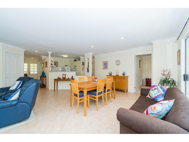 3 Jordana Street, Arundel QLD 4214