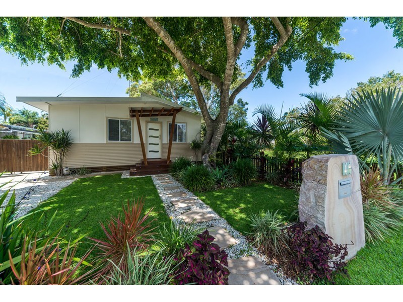 13 Harris Street, Labrador QLD 4215