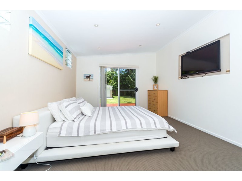 13 Harris Street, Labrador QLD 4215