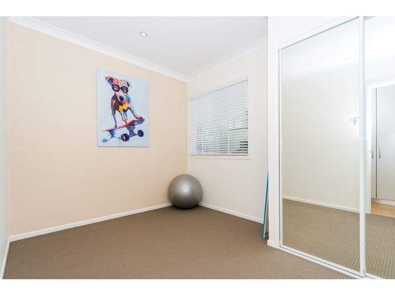 13 Harris Street, Labrador QLD 4215