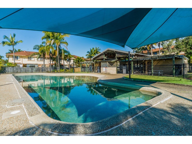 43/21 Usher Avenue, Labrador QLD 4215