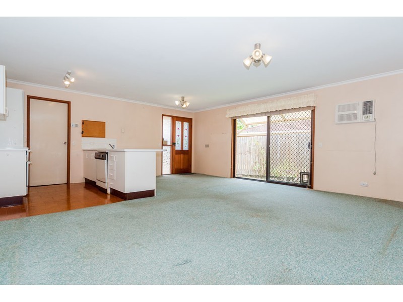 2/21 Telopea Street, Labrador QLD 4215
