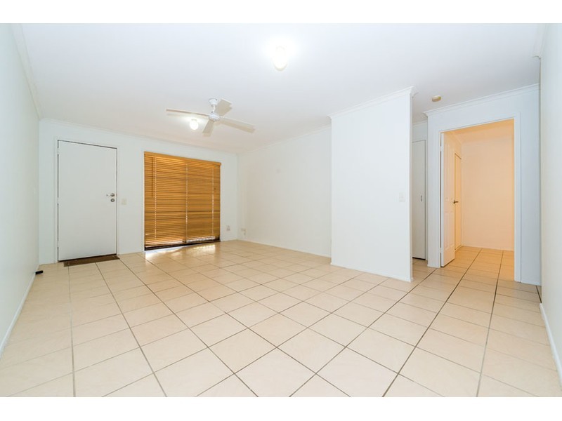 1/19 Stephenson Street, Labrador QLD 4215