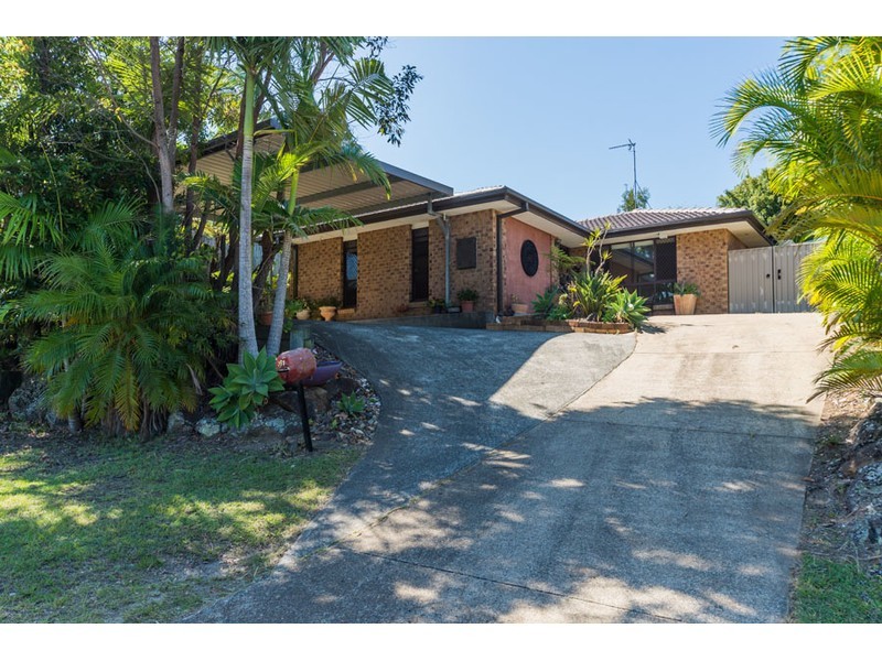 261 Central Street, Arundel QLD 4214