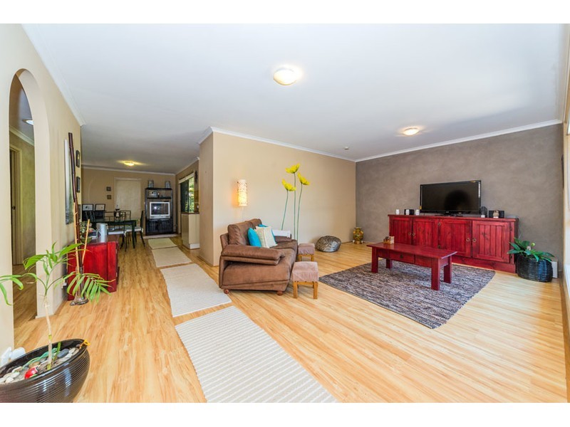 261 Central Street, Arundel QLD 4214