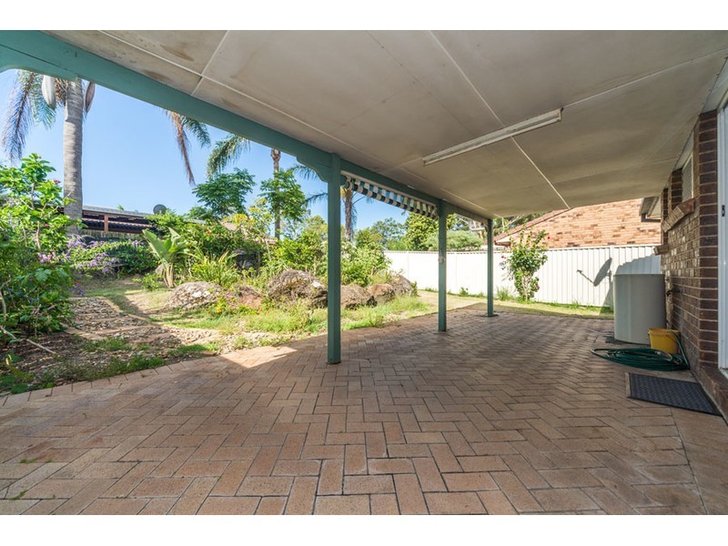1/10 Robin Joy Close, Labrador QLD 4215