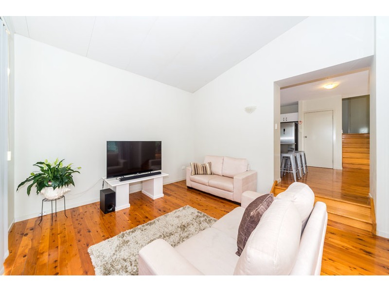 7/16 Honolulu Rise, Pacific Pines QLD 4211